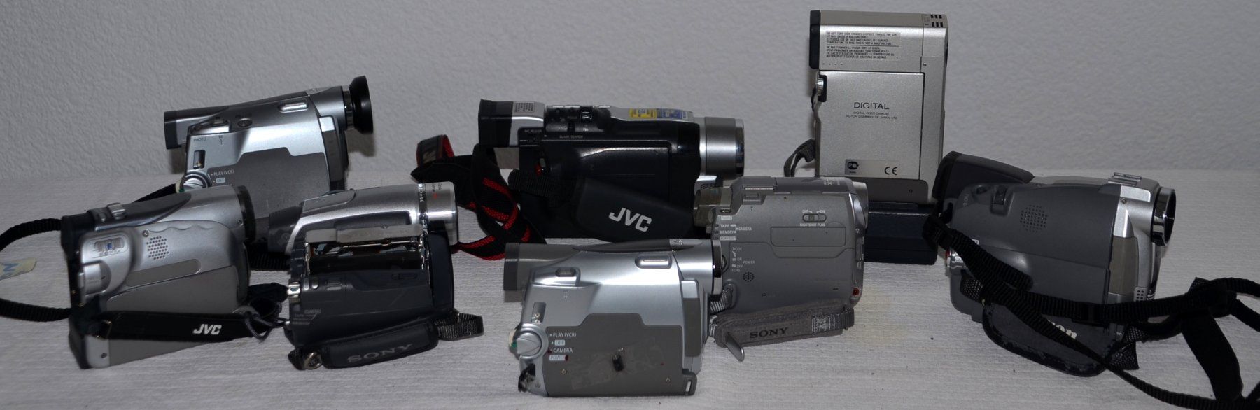 Videocamere: 8 x Camcorder MiniDv caméscope – Difettoso da Collonges venduto da arashee 1