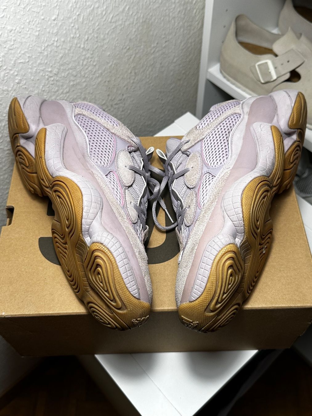 Adidas Scarpe da uomo: Yeezy 500 Soft Vision – Usato da Châtelaine venduto da 333shop 1
