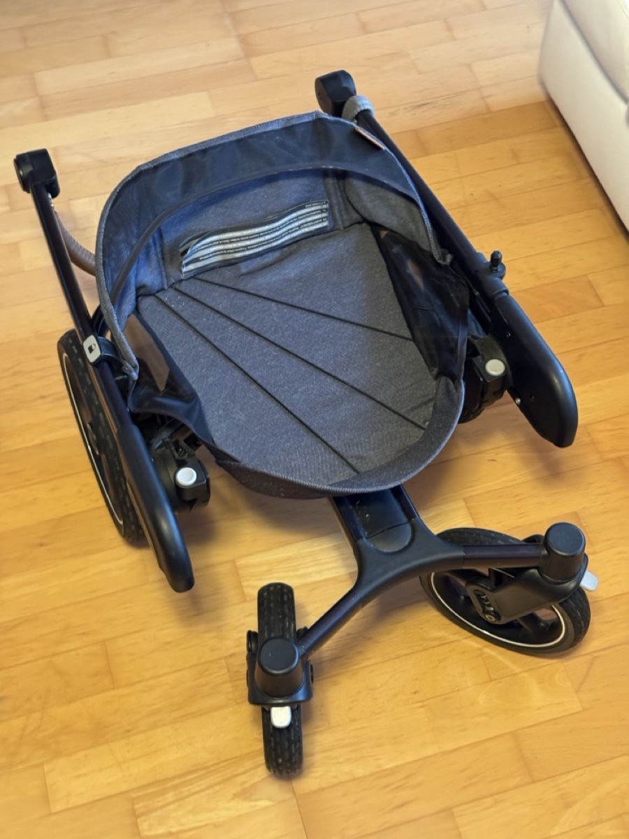 Maxi-Cosi Kinderwagen: Maxi Cosi Kinderwagen – Gebraucht aus Schaffhausen von Samija. 3
