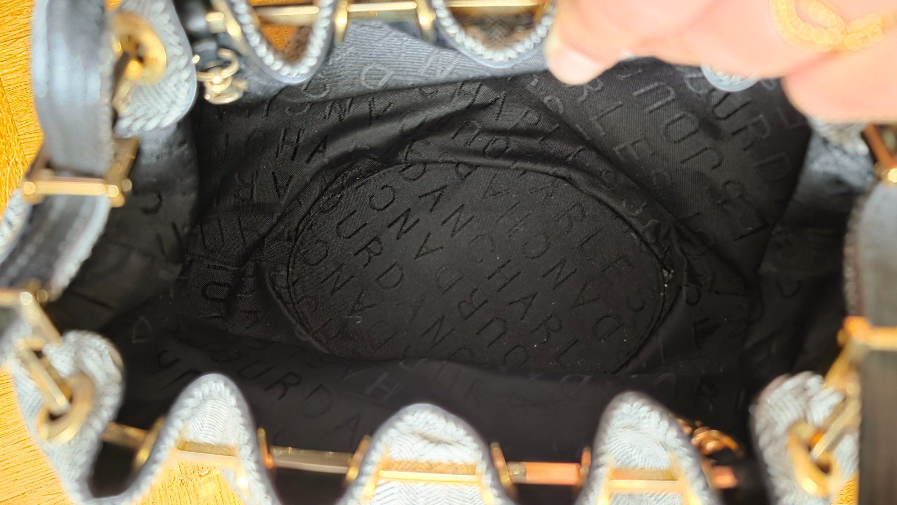 Jordan Borse da donna: Sac à main Charles Jourdan – Usato da St-Sulpice VD venduto da nef_tr95 3
