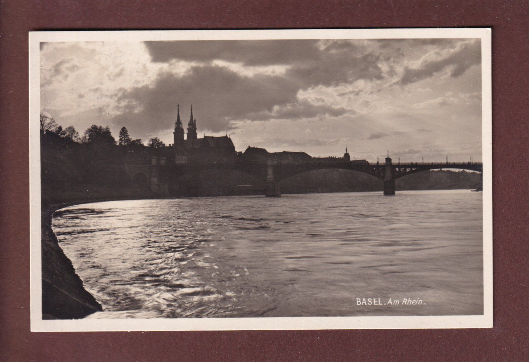 Cartoline postali: BASEL - Am Rhein - 1928 – Usato da Pully venduto da nicecards