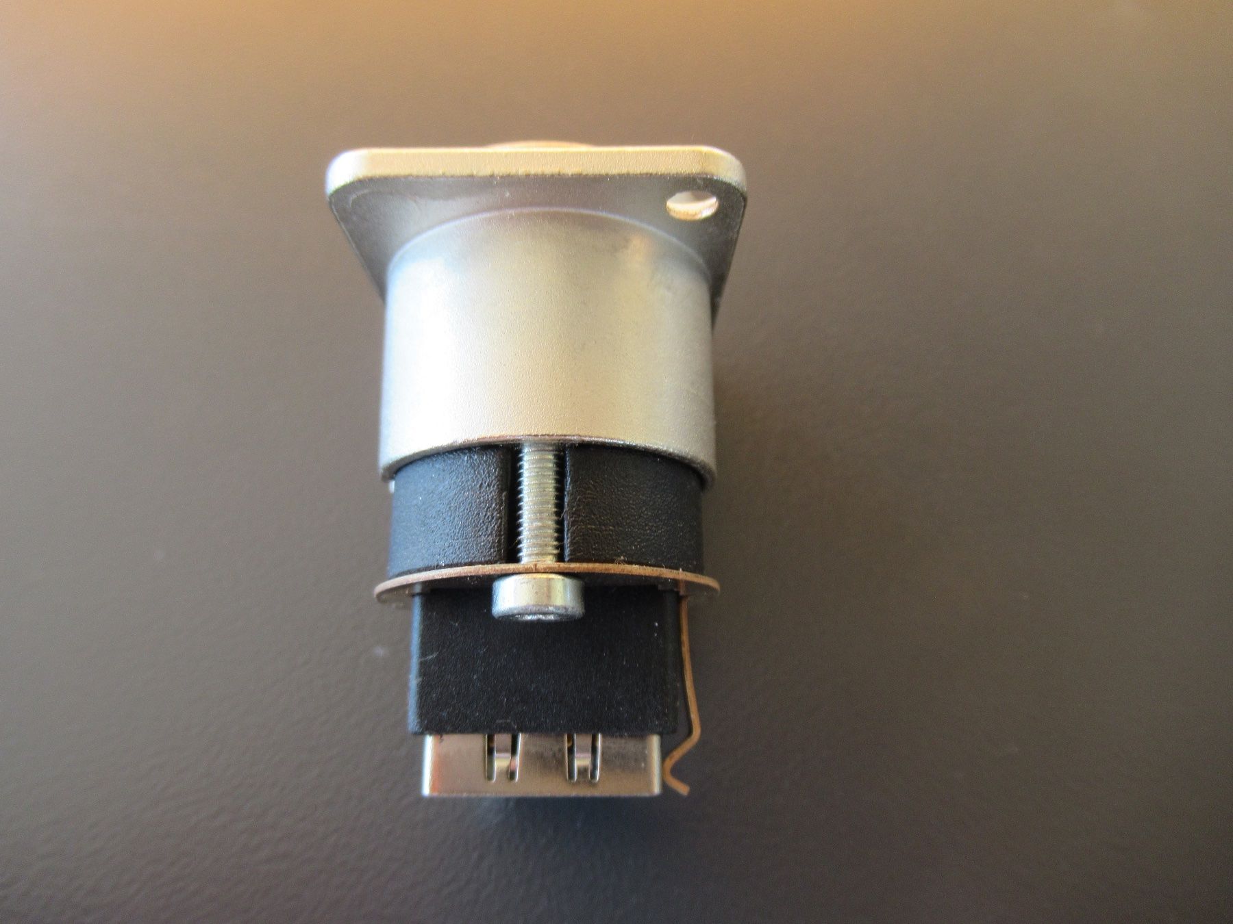 Neutrik Adapter: Durchführungsadapter HDMI Buchse, Neutrik – Neu und originalverpackt aus Obergösgen von cairn 3