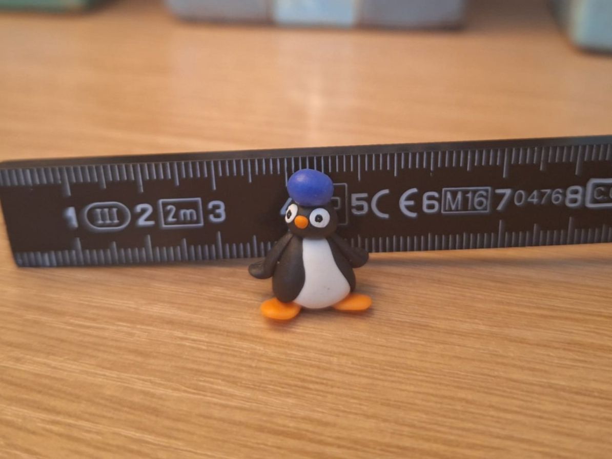 Case e mobili per bambole: Pingu Setzkasten, Miniaturen – Nuovo (secondo la descrizione) da Zürich venduto da HandmadeTinyFood 1