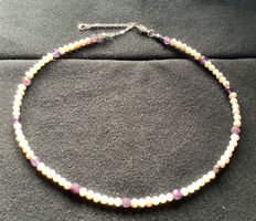 elegante Edelstein Kette: Amethyst + Süsswasserperle
