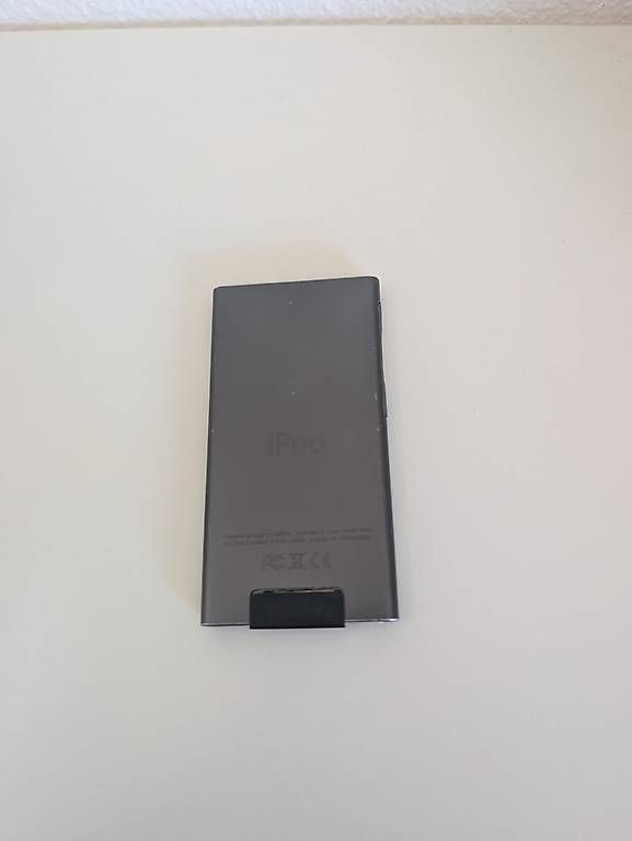 Tragbarer Mediaplayer: Ipod Nano Touch  – Gebraucht aus Zürich von zh_zuerri_ 1