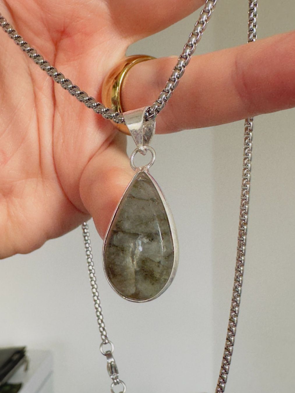 Catenine: Fashionable labradorite necklace – Nuovo e nell'imballaggio originale da Genève venduto da AGBERG 5
