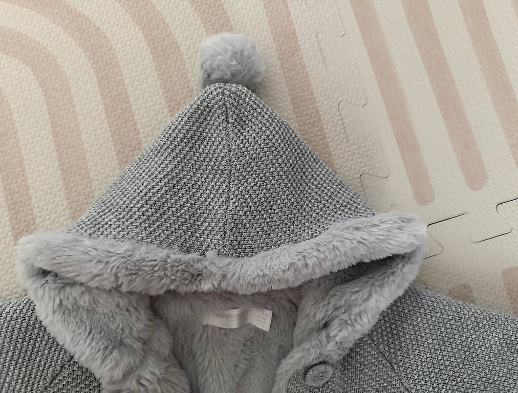 Mayoral Giacche & Cappotti: Mayoral Winter Strickjacke grau Grösse 70cm – Usato da Sargans venduto da jenabek 2