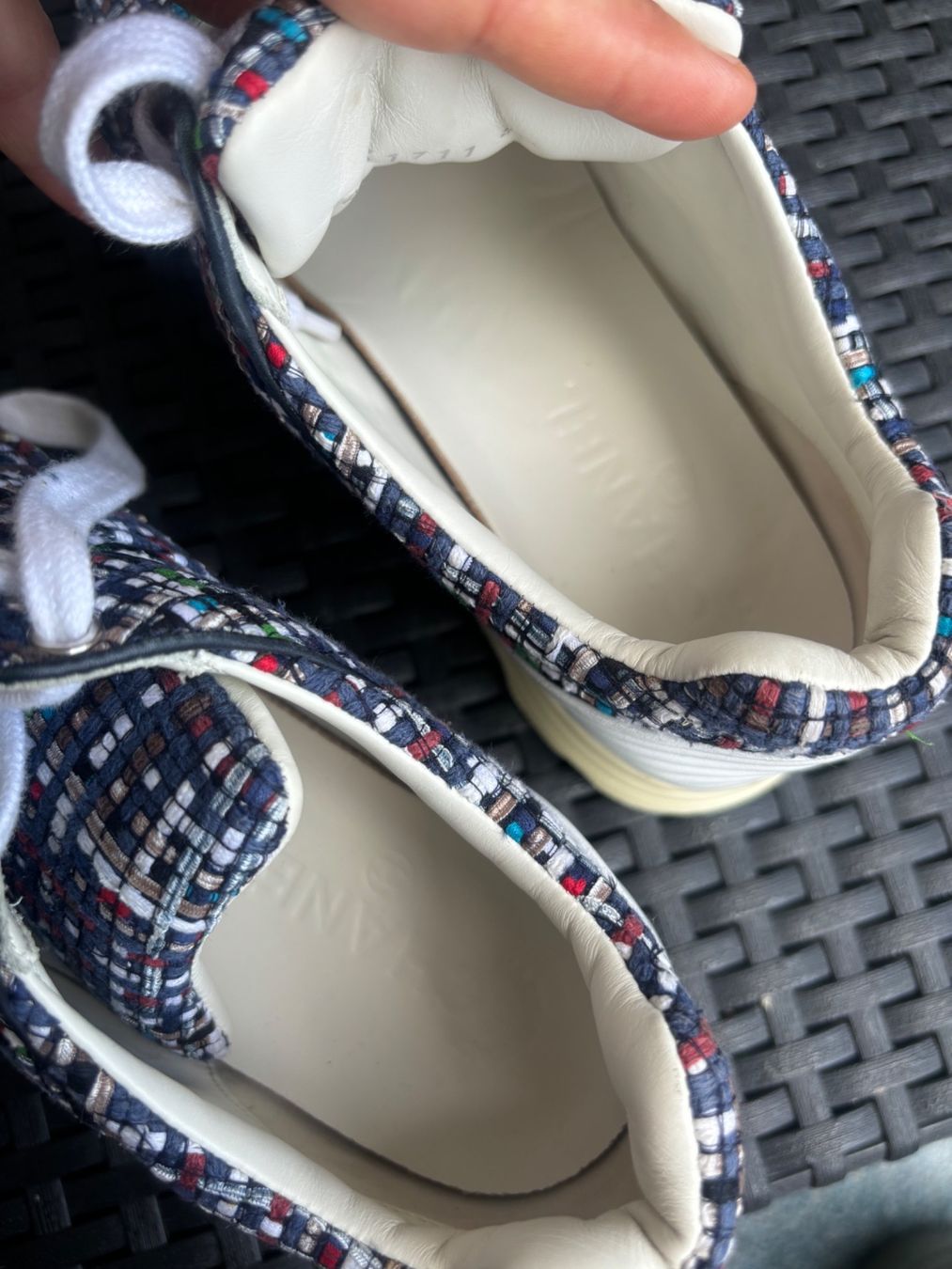 Chanel Scarpe da donna: Schuhe Chanel, sneakers – Nuovo (secondo la descrizione) da Zell LU venduto da AliAli24 7