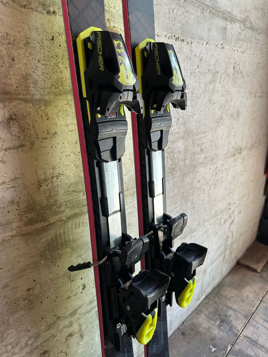 Fischer Skis: Fischer RC4 SC Pro Ski Mit Rennplate 155CM – D'occasion à Emmenbrücke par karkarkar 4