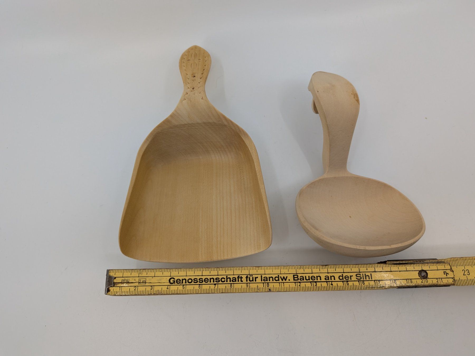 Cucchiai: 2 Holzlöffel – Usato da Emmen venduto da magelan 3