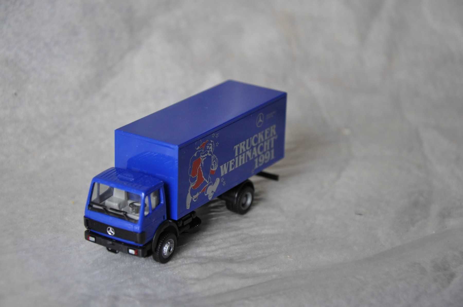 Herpa Modellini di ferrovie: Mercedes Lastwagen – Nuovo e nell'imballaggio originale da Ebnat-Kappel venduto da Aallerlei 2