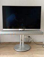 Bang & Olufsen BeoVision 7-40 TV mit Standfuss und Sockel