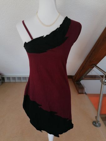 Spezielles asymetrisches Kleid  Boom Baba, Gr. 1 size, neu