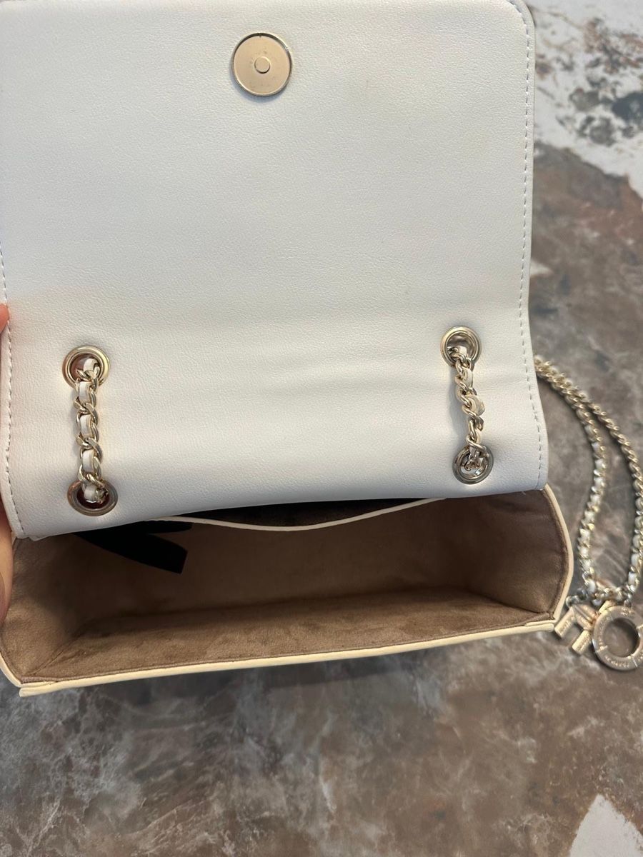 Borse da donna: Elisabetta Franchi handbag white good condition – Usato da Rüschlikon venduto da bec_h6pp 2