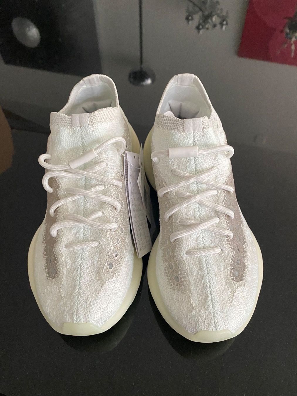 Adidas Scarpe da uomo: Neue Yeezy Boost 380 Calcite Glow 38 – Nuovo e nell'imballaggio originale da Bolligen venduto da chaetzli1133 3