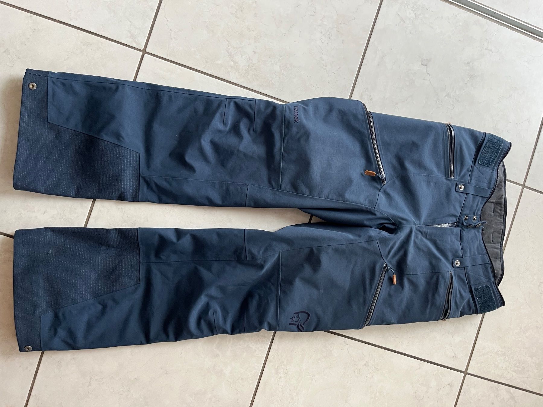 Norrøna Pantaloni: Norrona Tamok Ski pants size S – Usato da Walchwil venduto da kur_gp5h 1