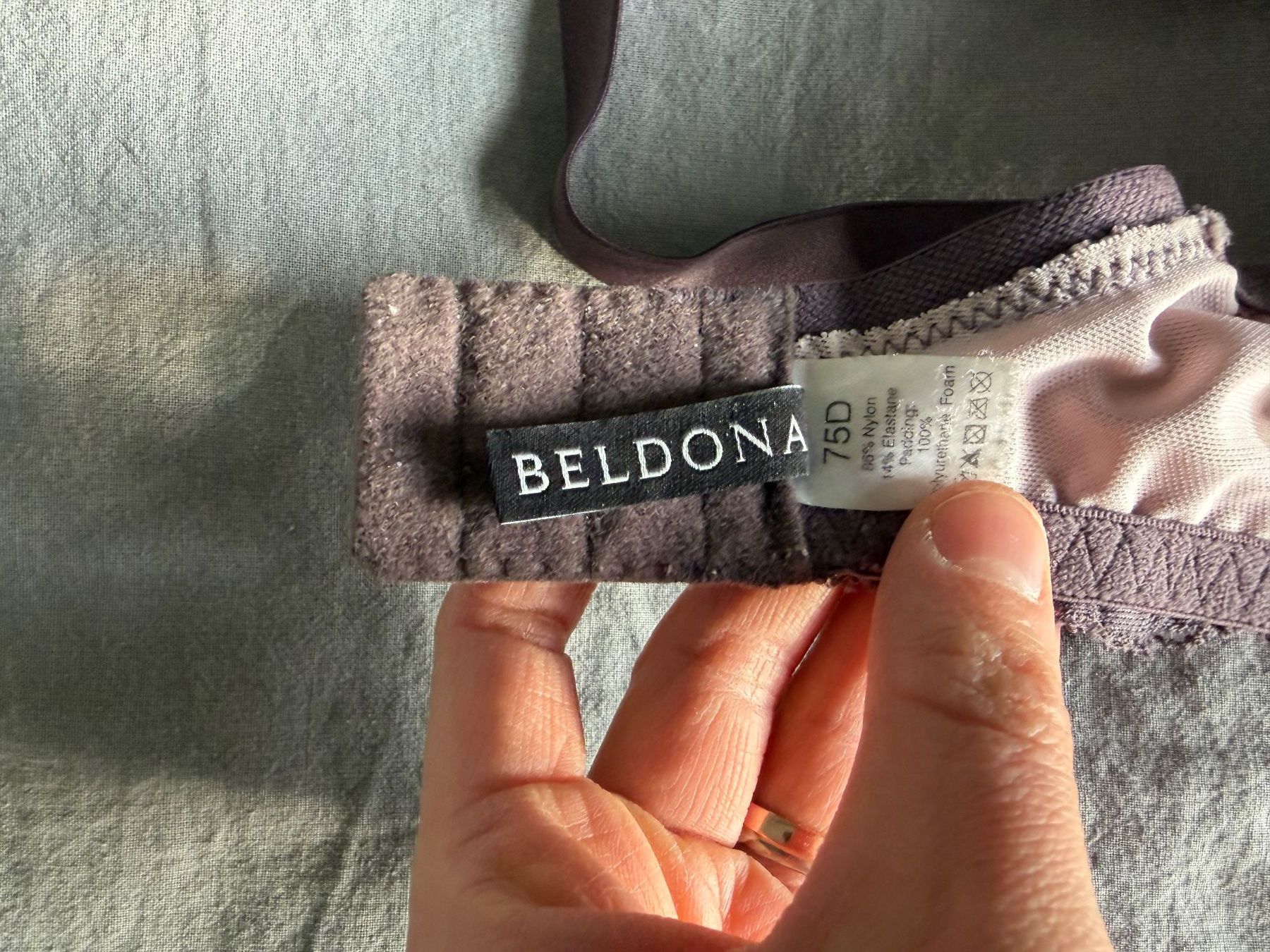 Beldona Altra biancheria intima: BH Beldona 75d – Usato da Münsingen venduto da Lop. 1
