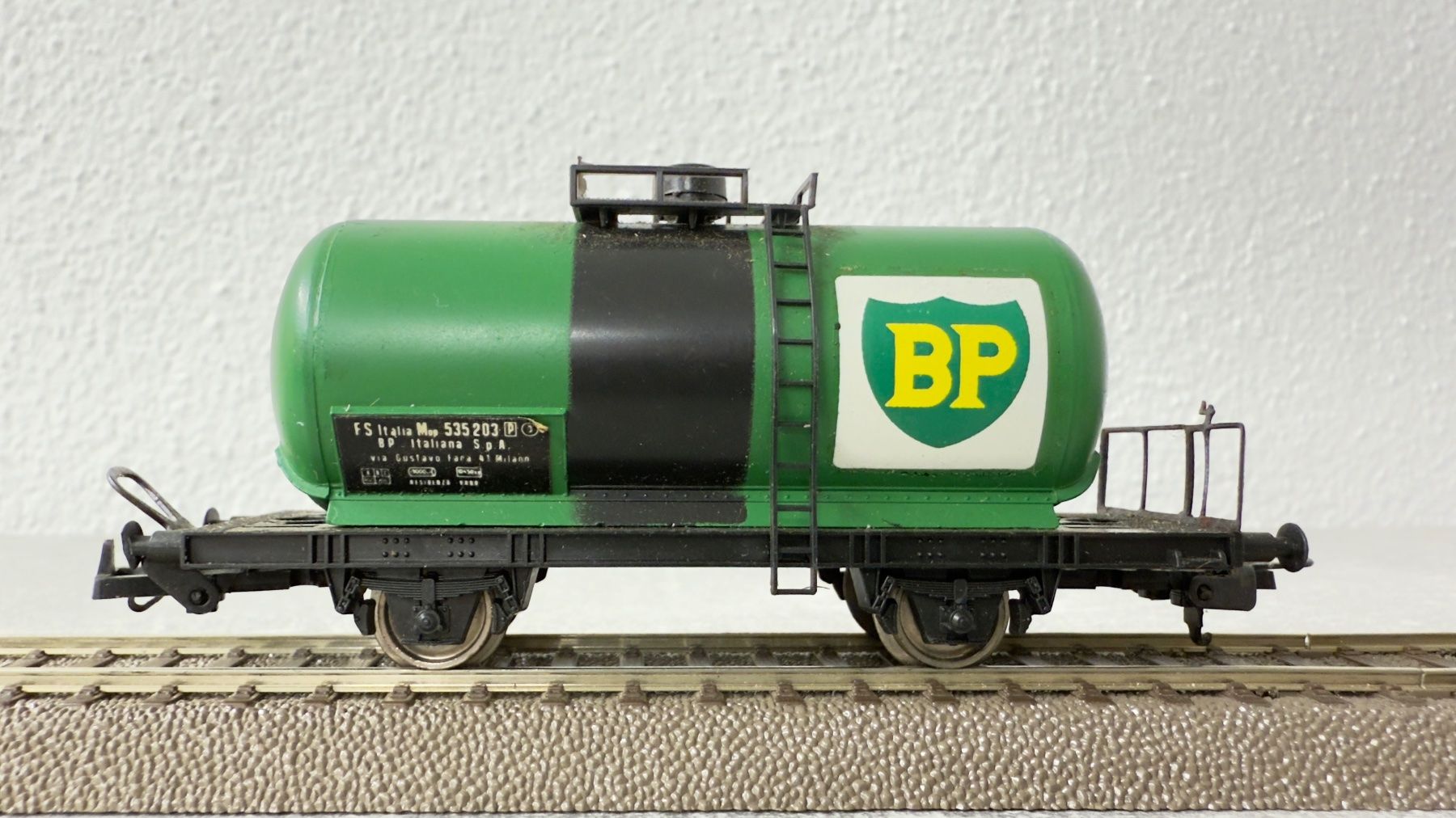 Roco Modellini di ferrovie: Roco Tankwagen BP H0 / DC – Usato da Schlieren venduto da rat_lq6b 4