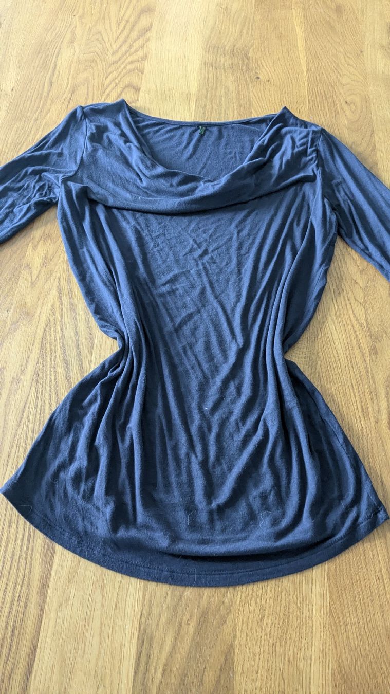 Esprit Tuniken: Dunkelblaue Tunika von Esprit, Grösse M – Gebraucht aus Belp von Beatrice6311