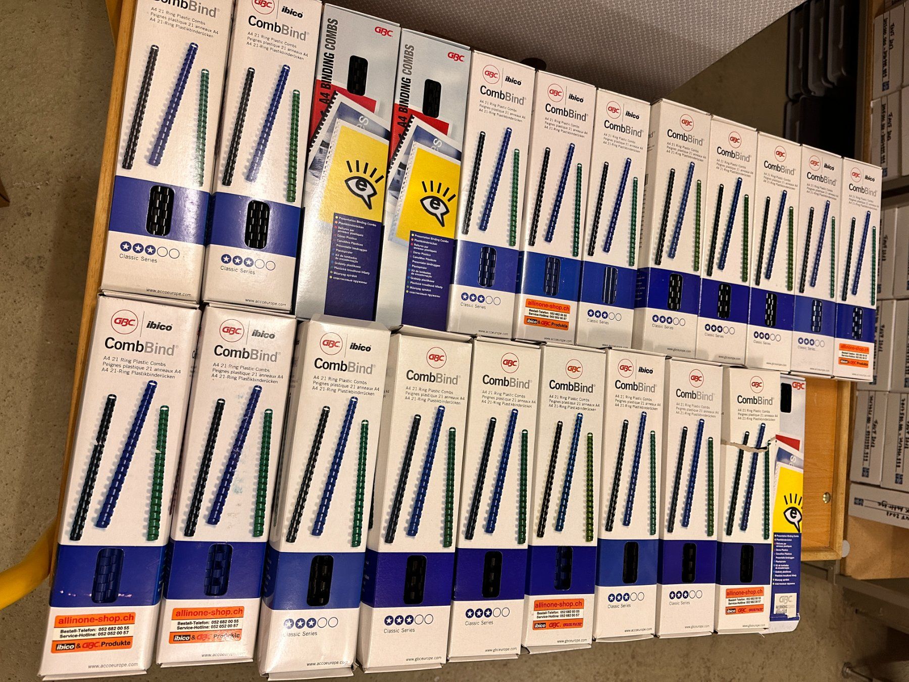 Fogli trasparenti: GBC CombBind A4 Plastikbinderücken & HiClear Deckblätter – Usato da Konolfingen venduto da mar_bp56 1