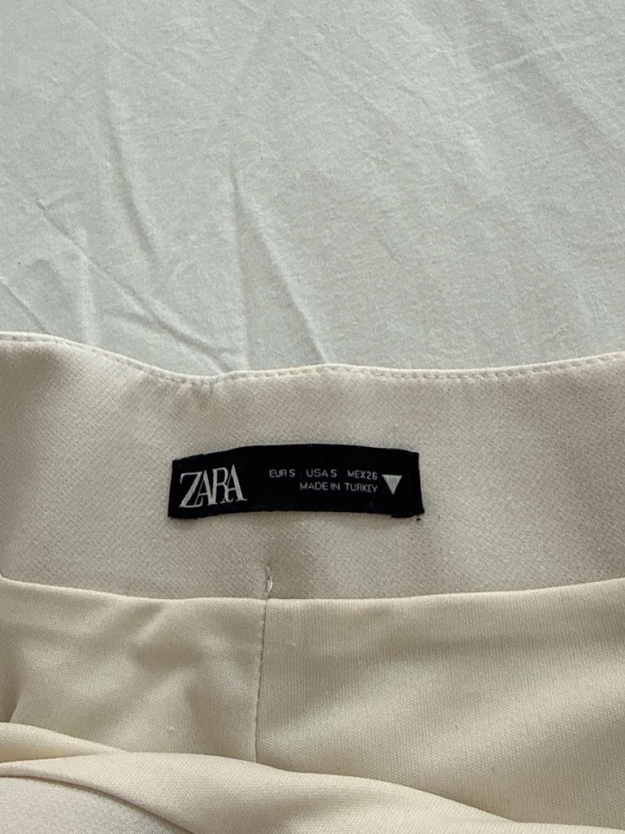 Zara Gonne: Skirt – Usato da Nebikon venduto da Preloved_bykelly 2