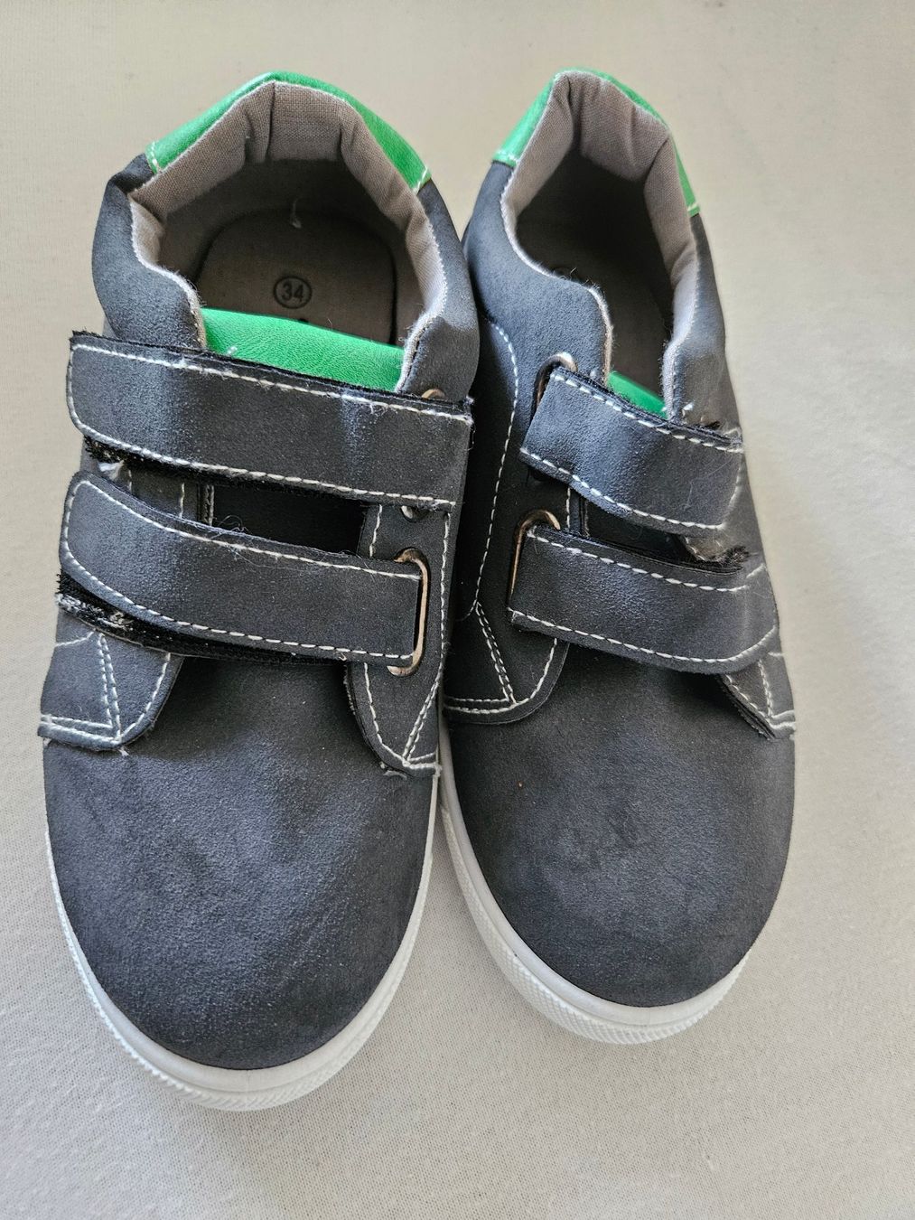 Scarpe per ragazzi: Turnschuhe / Klettschuhe Gr. 34 – Nuovo (secondo la descrizione) da Unterengstringen venduto da saraman