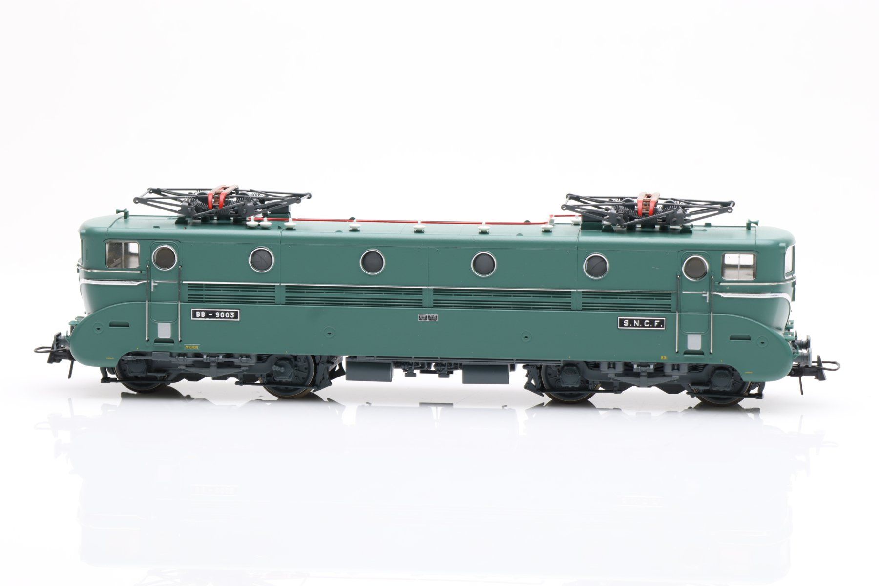 Roco Modelleisenbahnen: Roco 63786 SNCF BB-9003 E-Lok DC, H0 – Neu (gemäss Beschreibung) aus Ried (Muotathal) von Modellbahn.swiss 1