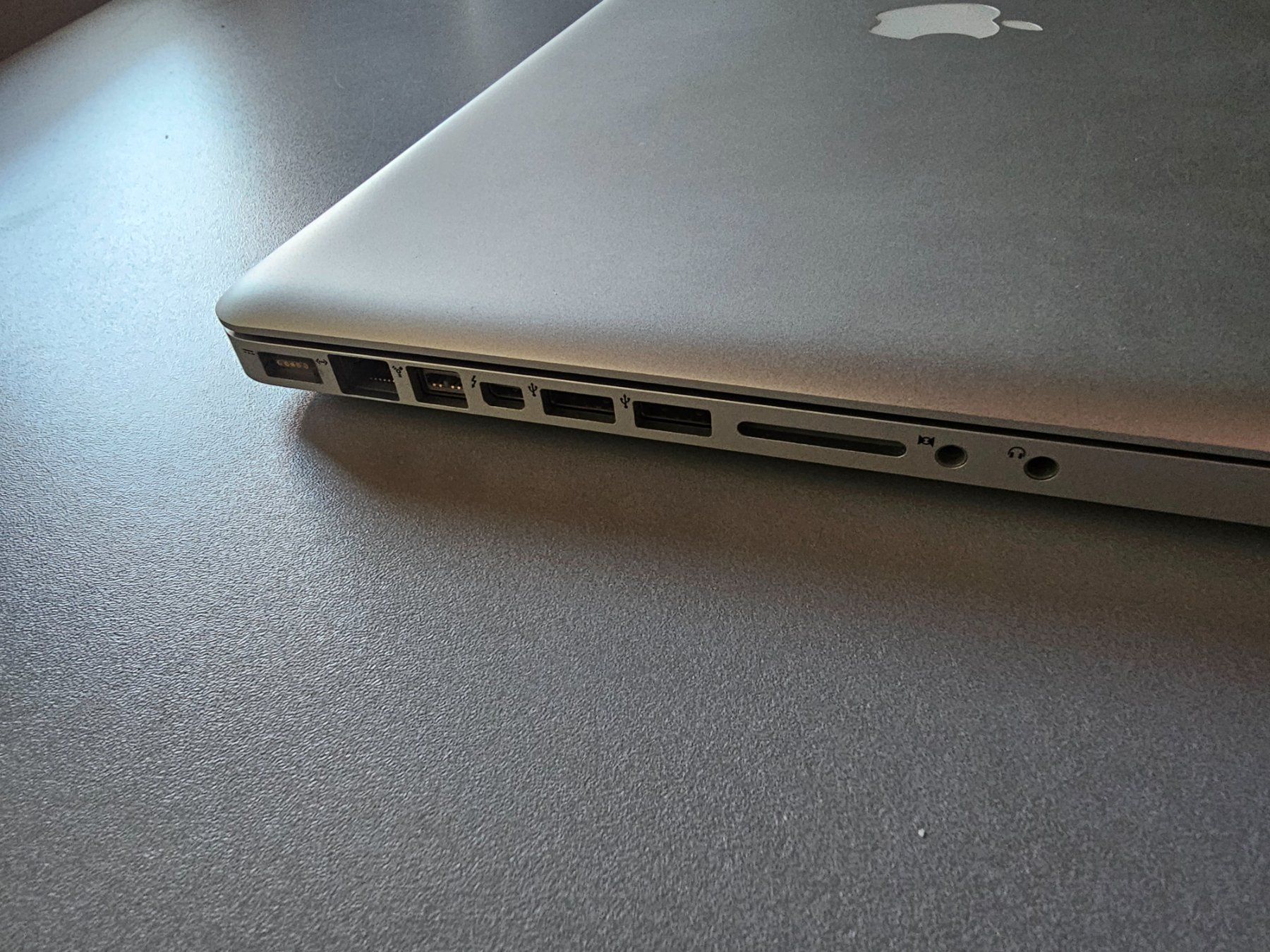 Apple Notebook: Mac Book Pro 15" 2011 – Usato da Kaufdorf venduto da Sj1 3