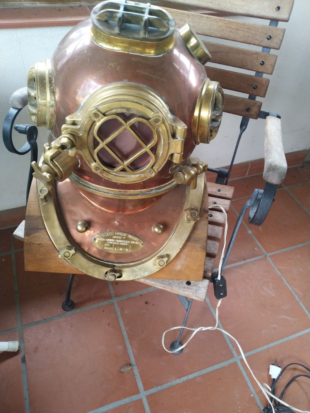 Mute per immersioni: U.S. Navy Diving Helmet 1941 – Usato da Weggis venduto da cherry2000 1