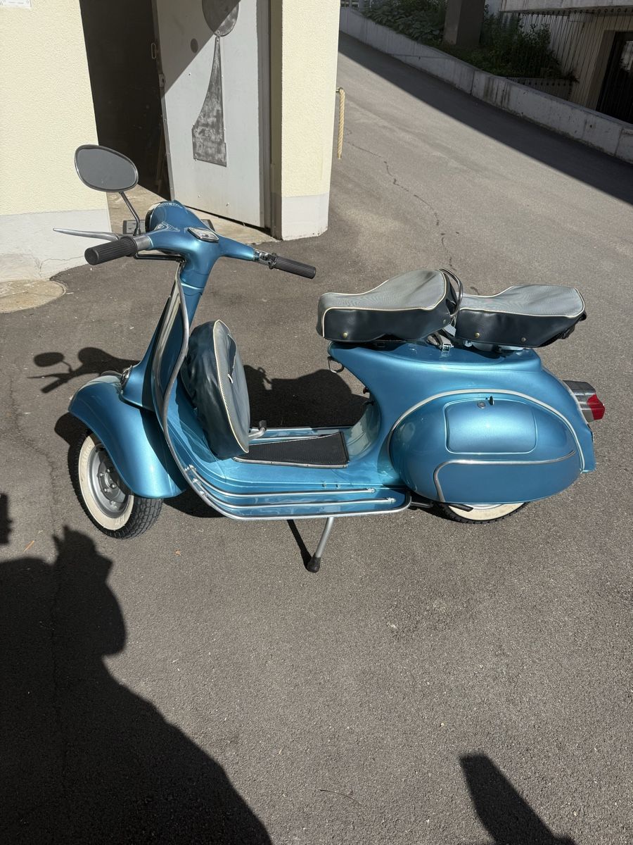 Piaggio Altro: Vespa 1967 Roller blau mit frischen Veteran – Usato da Freidorf TG venduto da PiccadillyLine 6