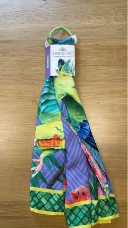 Neuer Limeston Schal mit Papageien Muster, ideales Geschenk