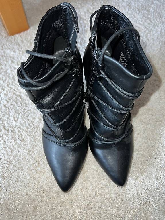 Scarpe da donna: Absatzschuhe schwarz Gr. 37, wie neu – Usato da Berg TG venduto da LilBobaa 2