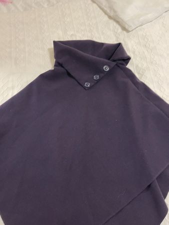Stylish Winter Cape with Buttons, like New(50%wool)