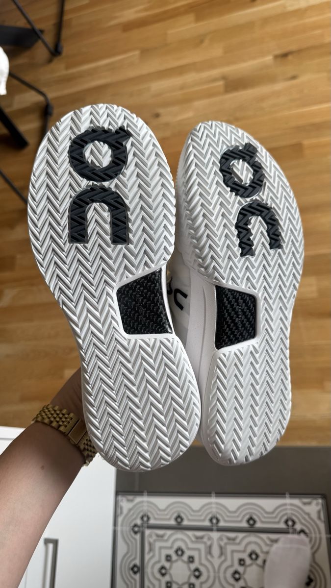 On Scarpe da uomo: On The Roger Pro 2, Weiss, Grösse 40 – Usato da Altendorf venduto da Titziani 2