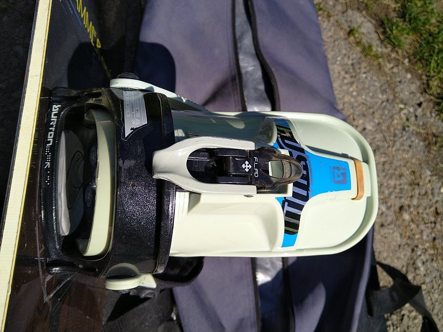 Board: Hammer Snowboard mit Burton Bindung & Tasche - 158cm – Difettoso da Ermenswil venduto da Hitz1 7