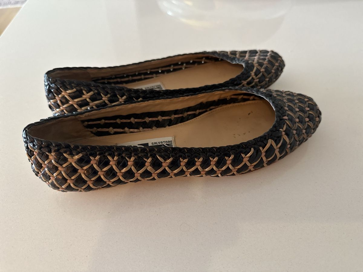 Salvatore Ferragamo Damenschuhe: FERRAGAMO Leather Ballet Flats size 38 – Gebraucht aus Triesenberg von mel_d8gv 3