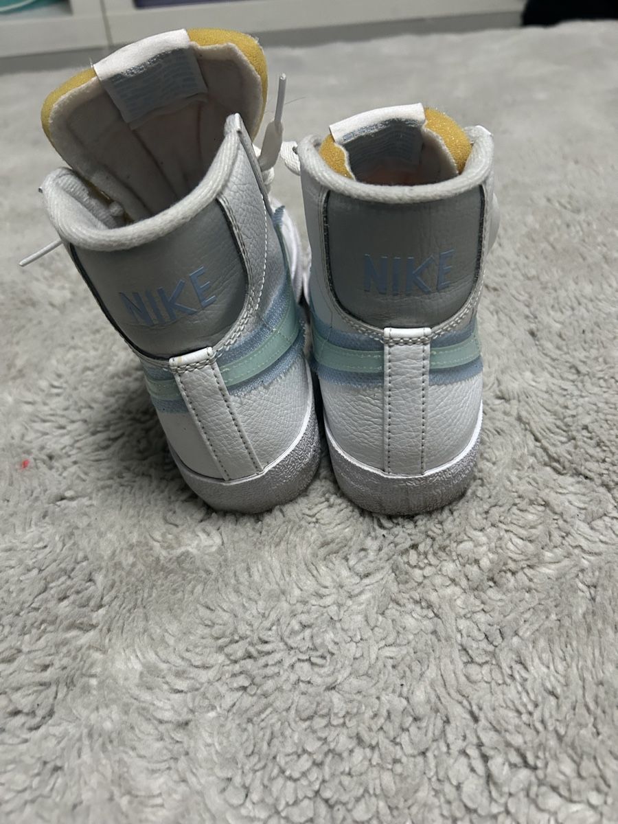 Nike Scarpe da donna: Nike sneaker – Usato da Staad SG venduto da cla_q9nm 1