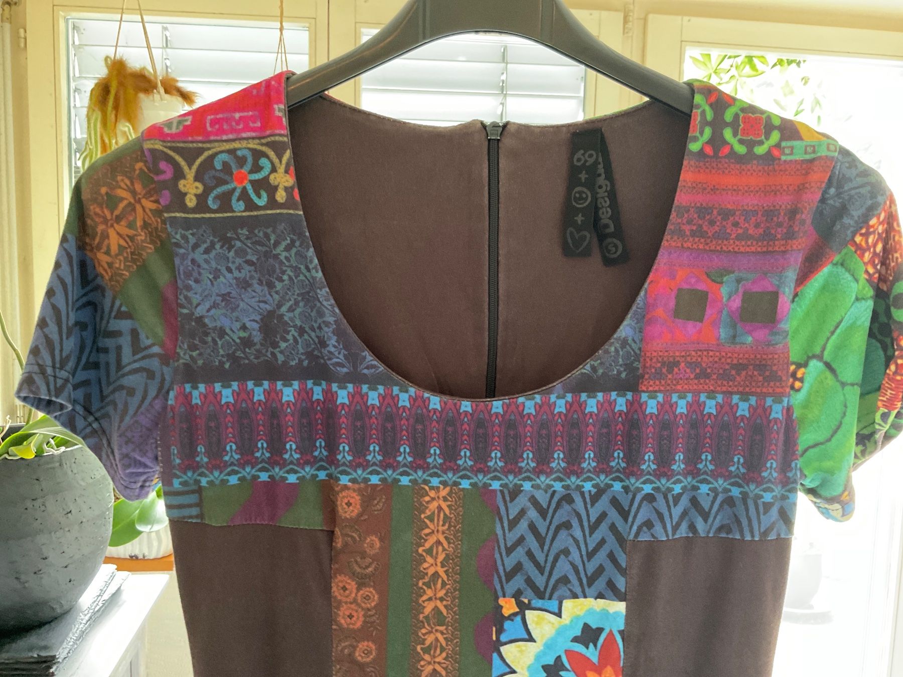 Desigual Kleider: Robe Desigual colorée, taille S – Gebraucht aus Avenches von Tinkey 1