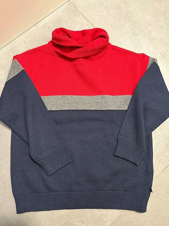 Pulls et sweat-shirts: Joli pull Okaïdi – D'occasion à Semsales par lor_2lvn
