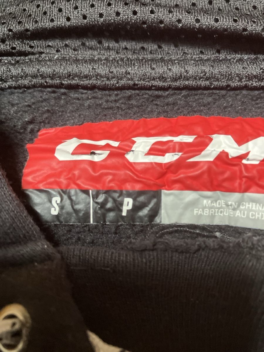Ccm Pullover & Sweatshirts: ccm Hoodie  – Gebraucht aus Steffisburg von muggenstutz31 1
