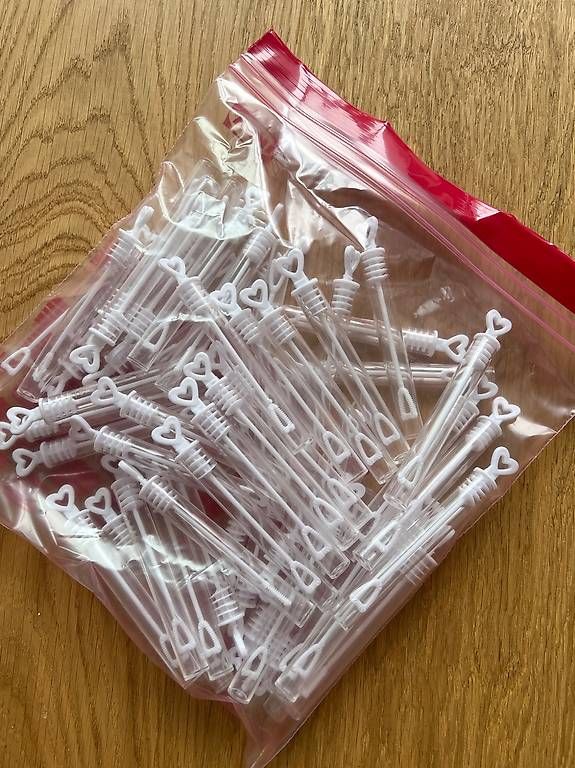 Giocattoli: Ca 40 Seifenblasen Tubes – Usato da Wangen ZH venduto da fra_d787 1