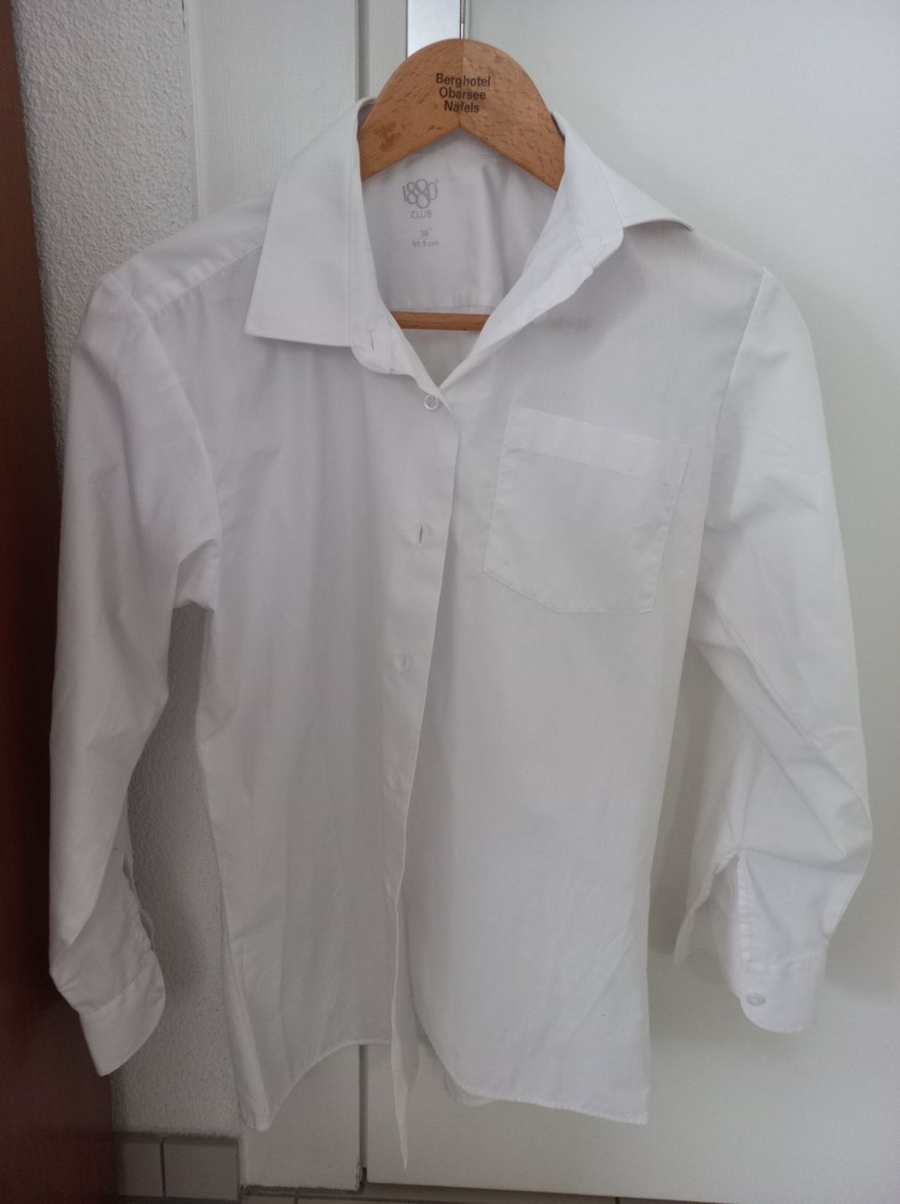 Hemden, T-Shirts & Polos: Hemd Langarm für Jungen – Gebraucht aus Dübendorf von movana