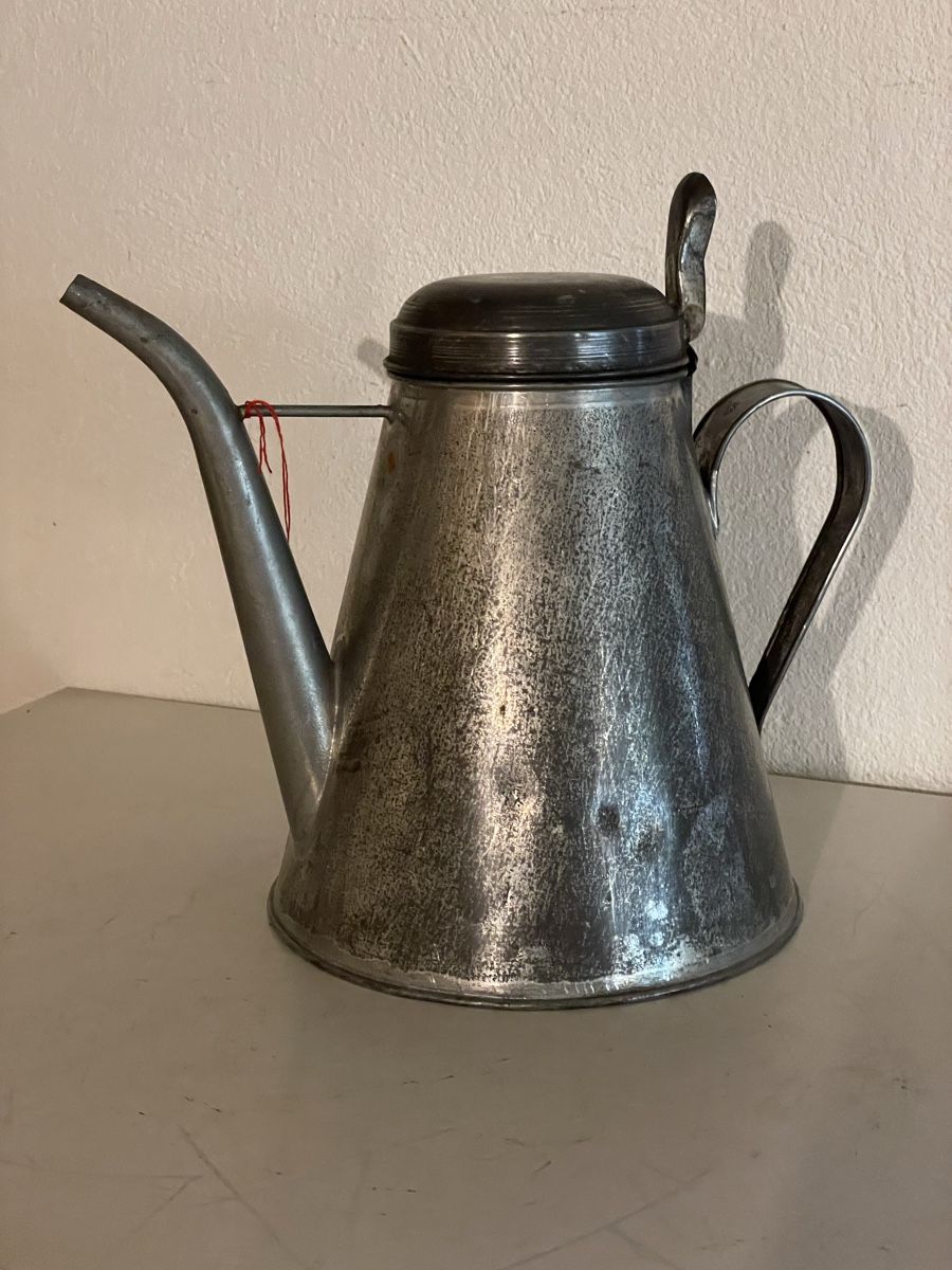 Sonstige antike Technik & Geräte: Oel Kännchen mit Deckel ca. 1 Liter – Gebraucht aus Zollikofen von zollo2