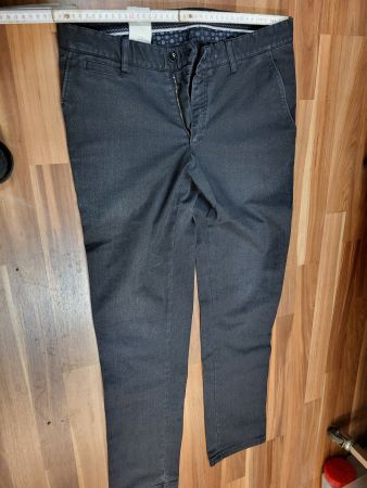 herrenjeans gr 48 K10