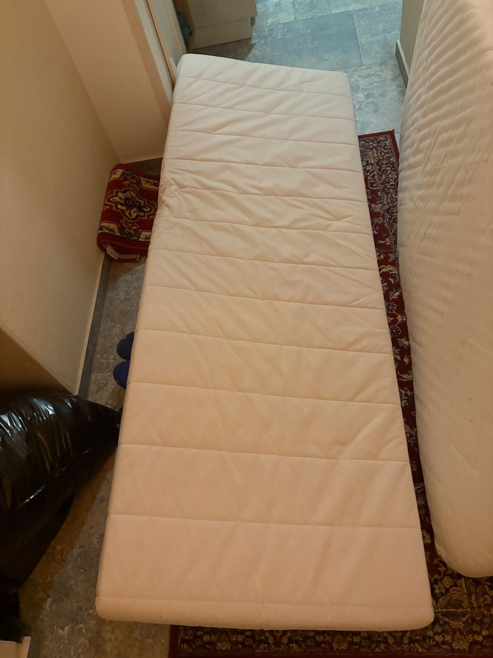 Ikea Matelas: Drei IKEA Schaumstoff Matratzen – D'occasion à Othmarsingen par shi_z6zz 1