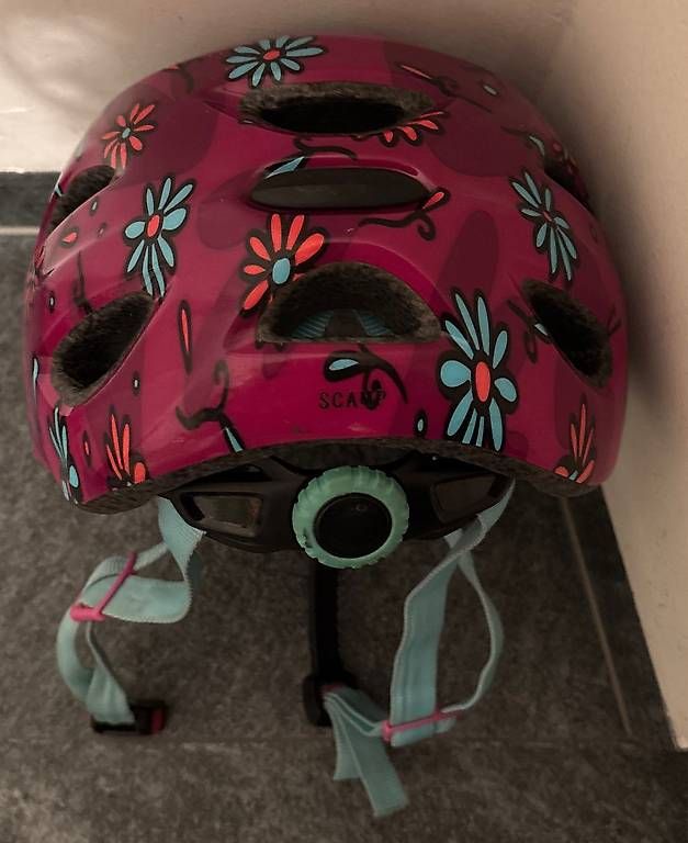 Casques: Casco  Giro da bambina  – D'occasion à Bellinzona par Cat_e_t 3