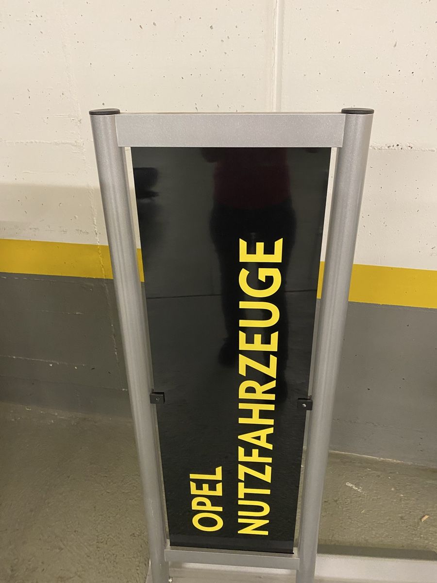 Altro in Decorazioni & Accessori: Ständer neben Opel Nutzfahrzeug – Usato da Hägglingen venduto da Karin0802 1