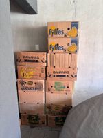 14 Bananenschachteln
