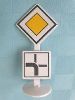 Modell Verkehrszeichen Hauptstrasse Metall