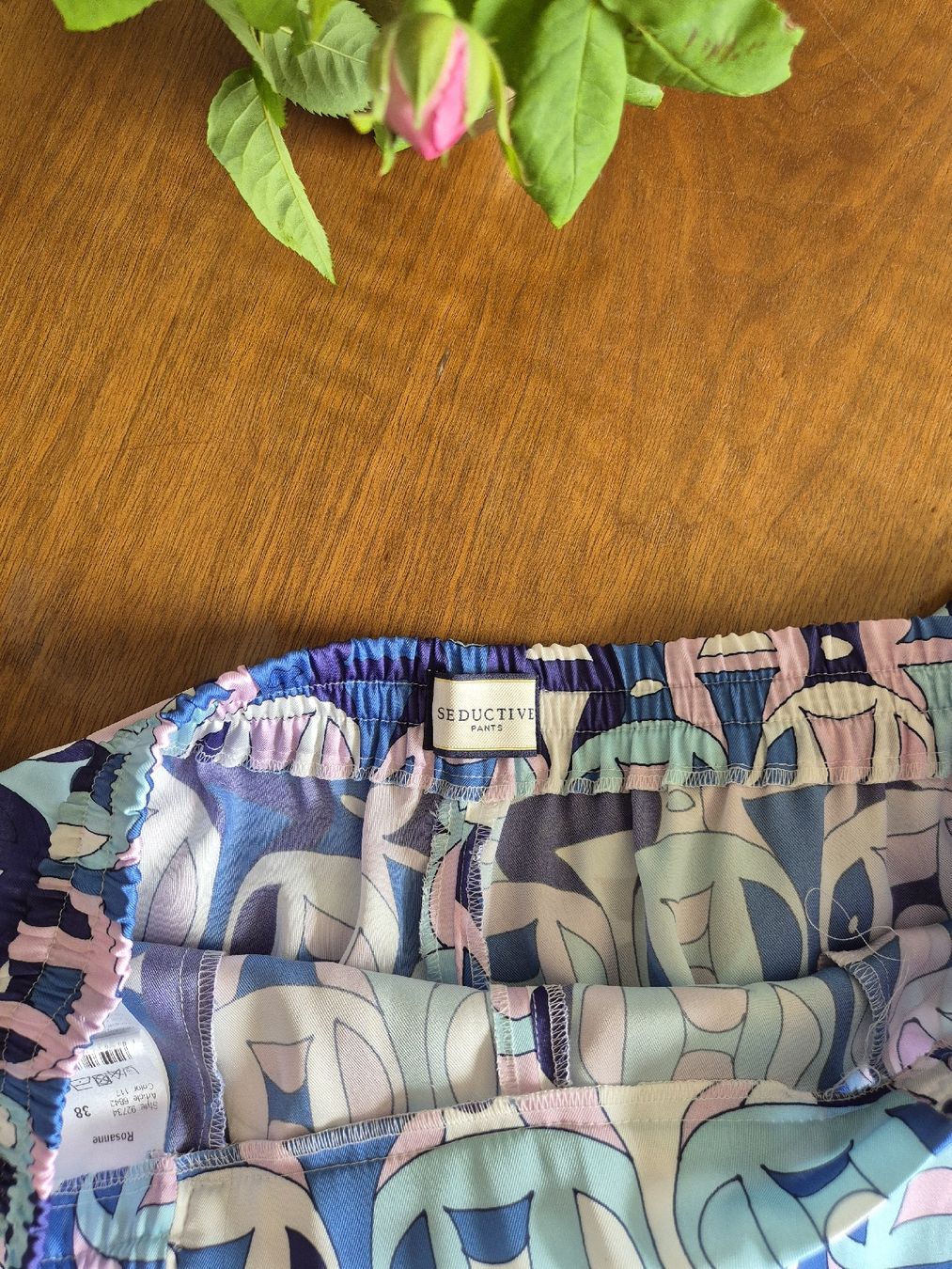 Pantaloni: Satinhose von Seductive – Usato da Aarau venduto da KiKaMo 2